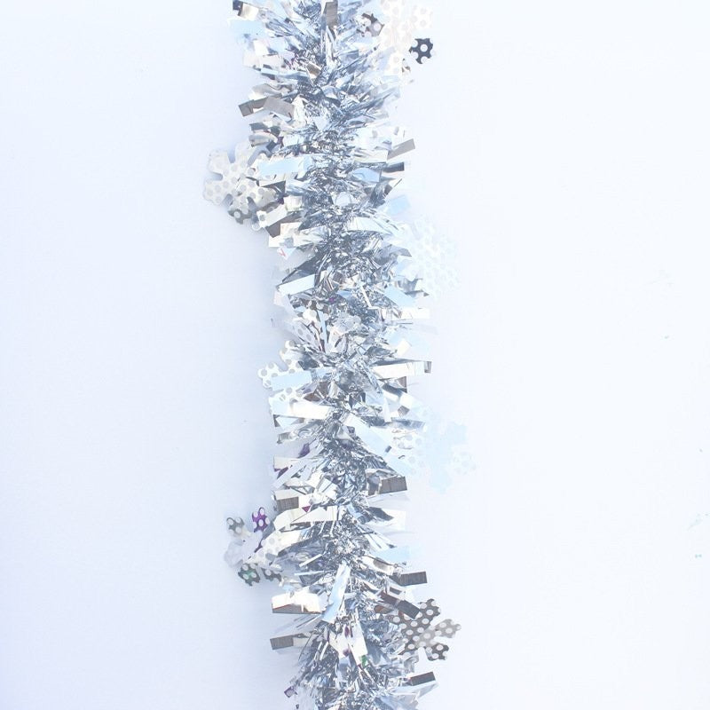 2M Red Snowflake Tinsel 23*23cm 3