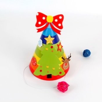 Christmas DIY Paper Hat - Rainbow Glasses Reindeer (Grey Cardstock Print) Wreath 2